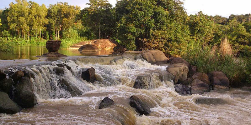 du lịch định quán - Hình 4