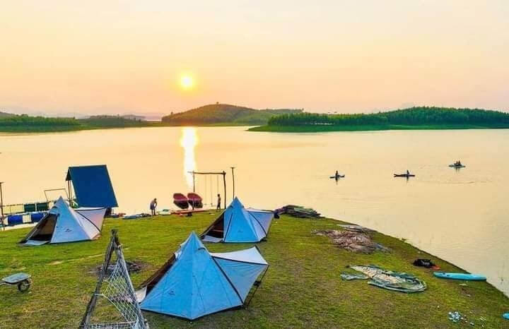 du lịch hồ cấm sơn - Hình 2