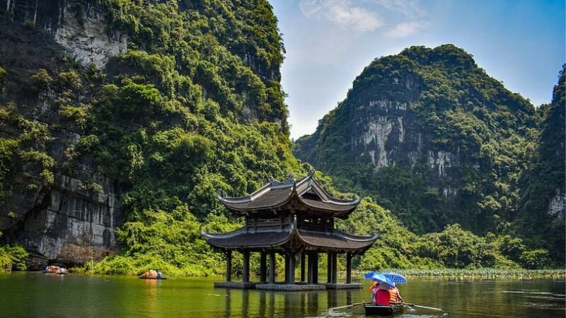du lịch hoa lư ninh bình - Hình 2