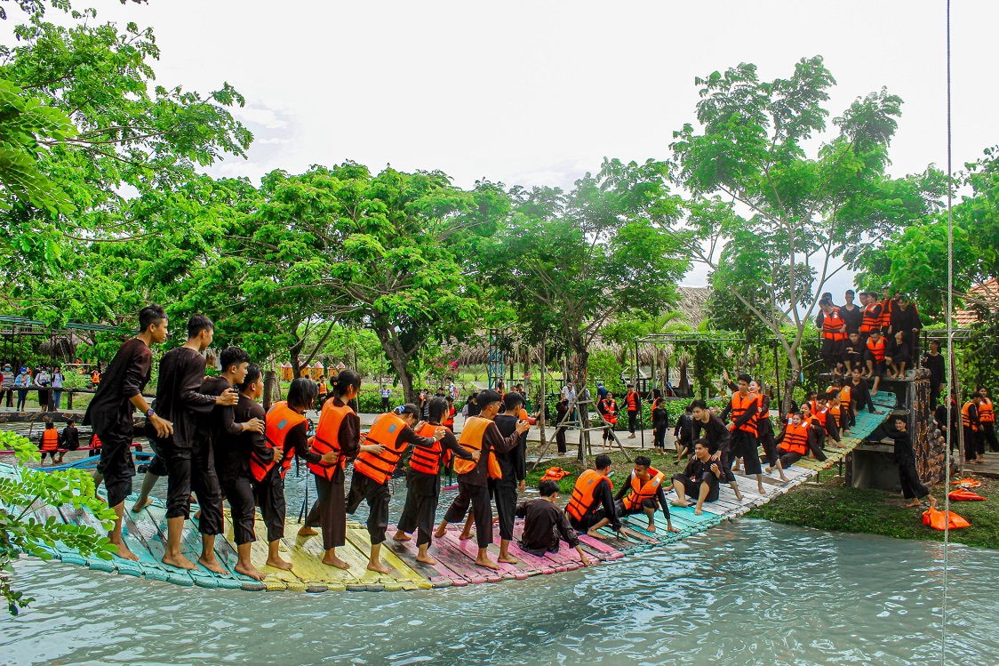 du lịch miền tây kết hợp team building - Hình 2