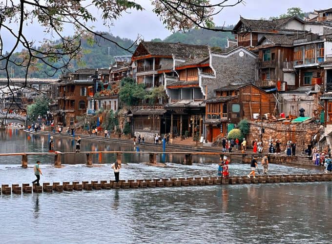 du lịch phượng hoàng cổ trấn mùa nào đẹp - Hình 2