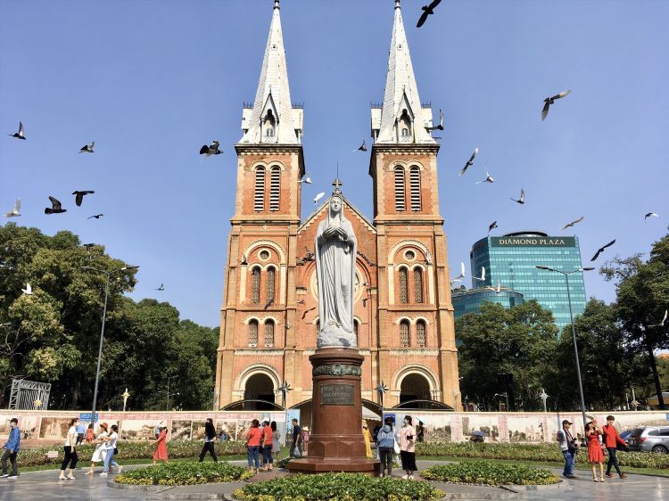 du lịch quận 1 - Hình 4