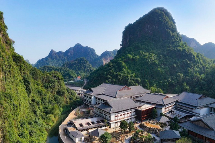 du lịch quang hanh - Hình 1