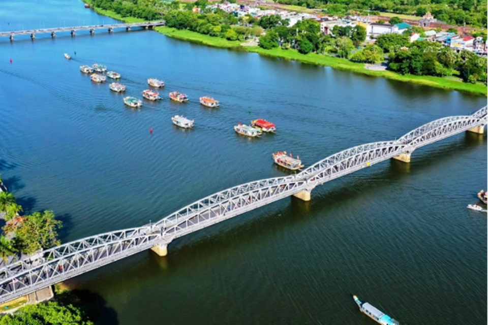 du lịch sông hương - Hình 1