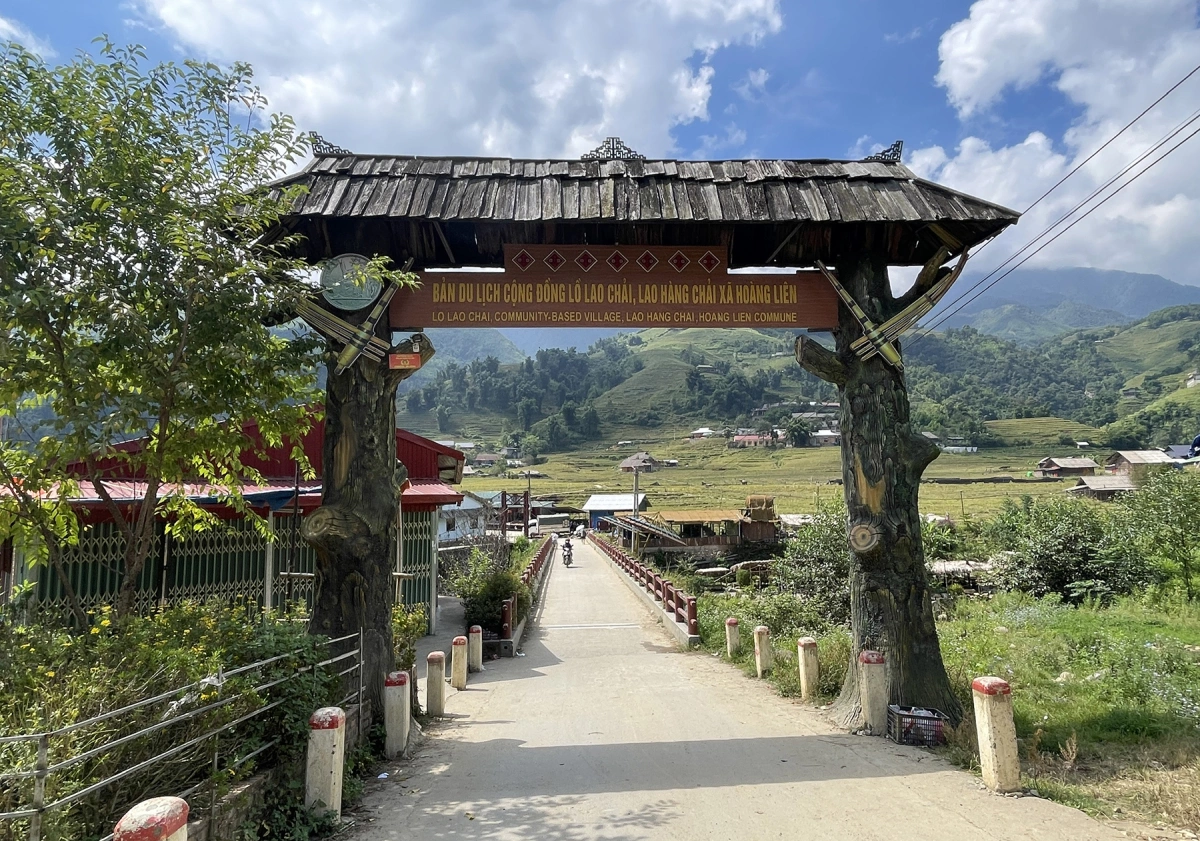 du lịch tả van - Hình 1