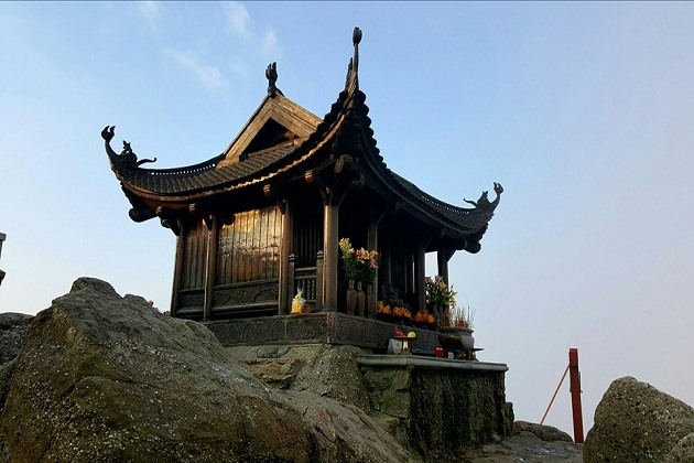 du lịch tâm linh quảng ninh - Hình 2