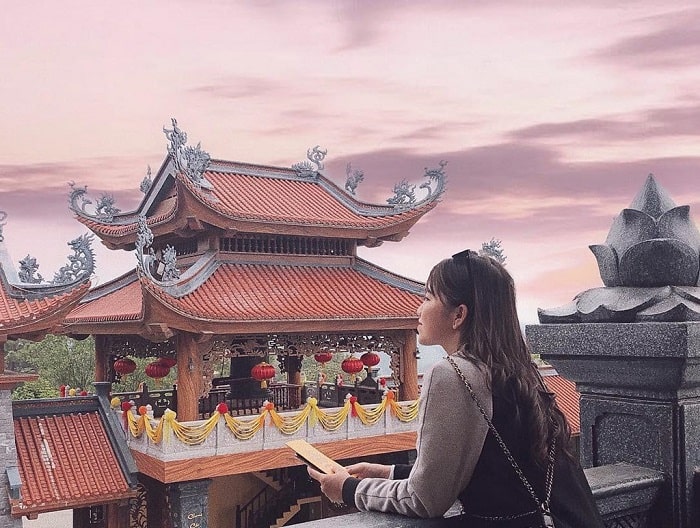 du lịch tâm linh quảng ninh - Hình 4