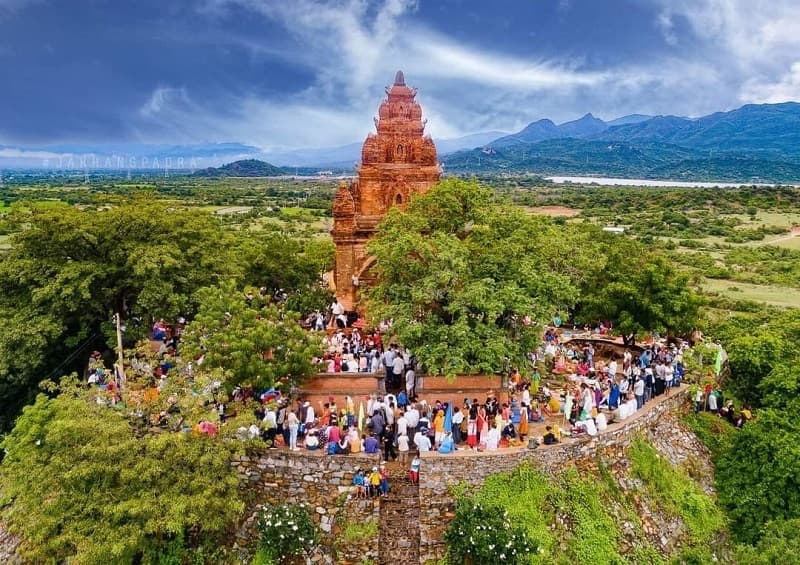 du lịch tháp chàm - Hình 4