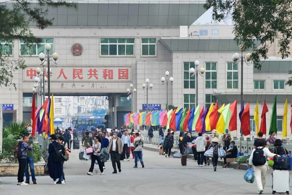 du lịch trung quốc qua cửa khẩu móng cái - Hình 2