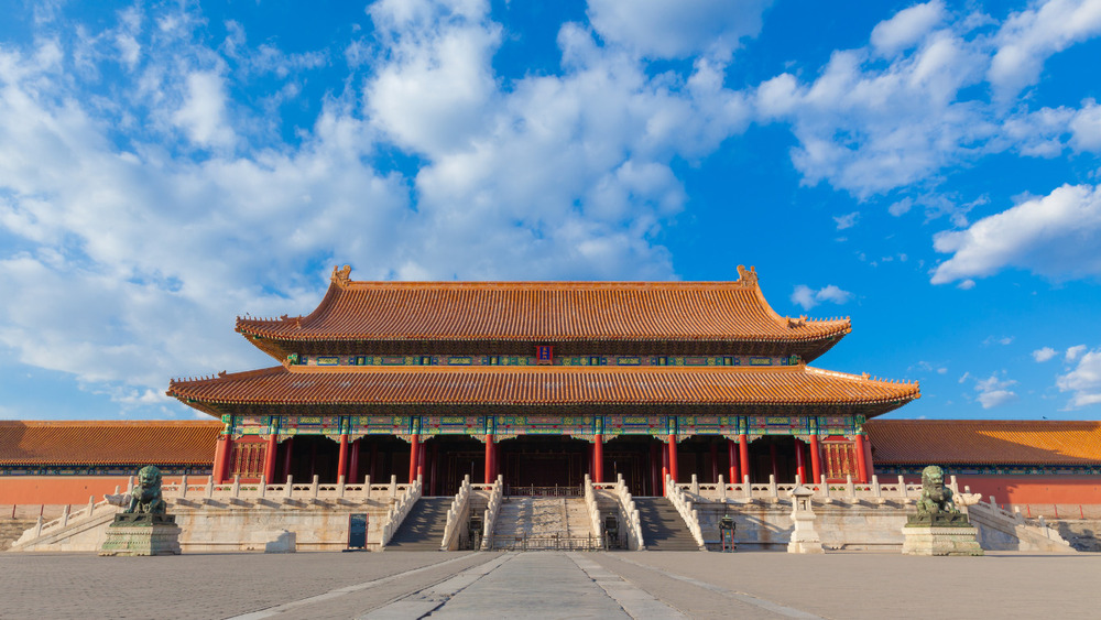 du lịch tử cấm thành - Hình 2