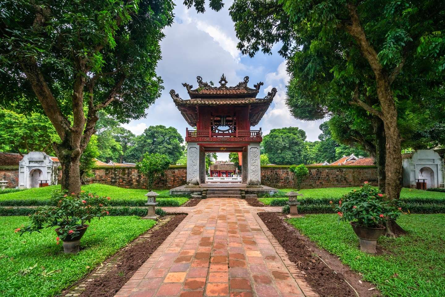 du lịch văn miếu quốc tử giám - Hình 1