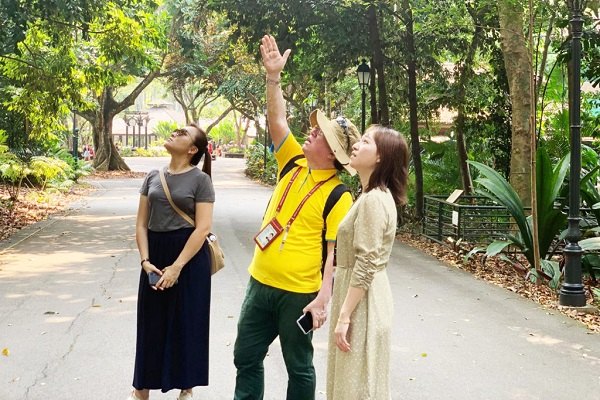 hướng dẫn viên du lịch cá nhân - Hình 1