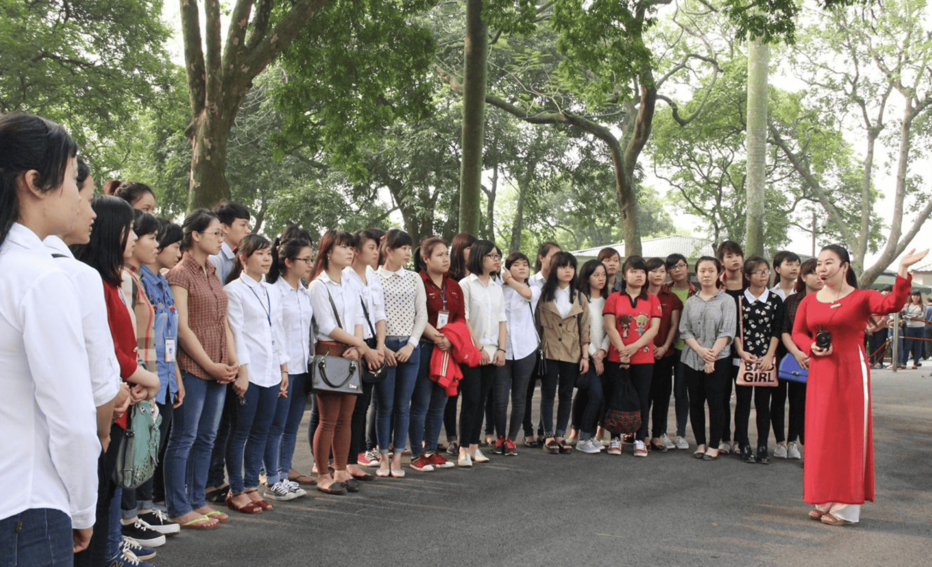 hướng dẫn viên du lịch việt nam - Hình 4