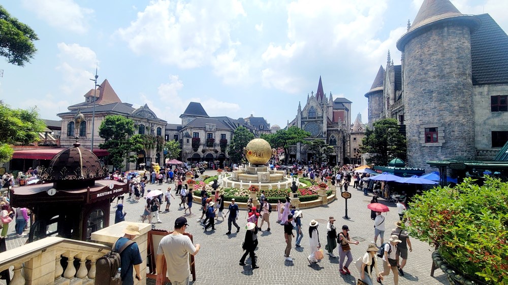 khách du lịch đến đà nẵng - Hình 3