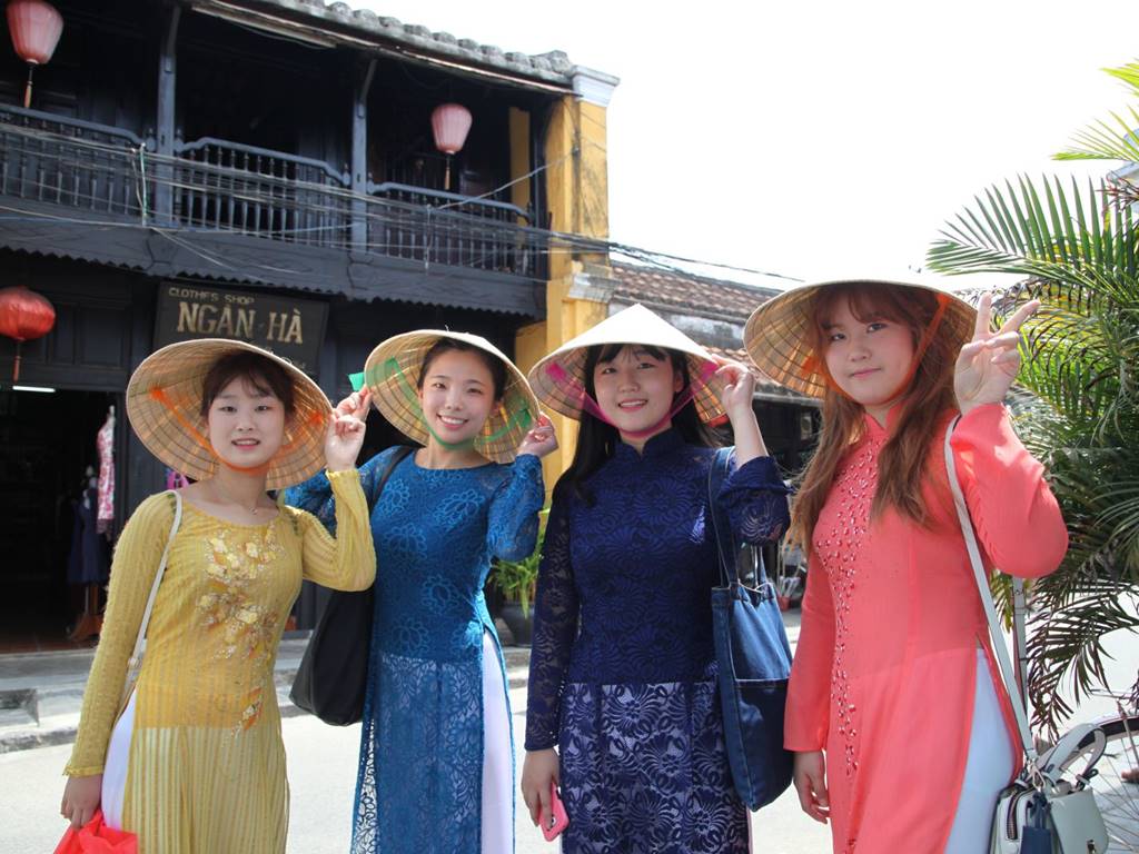 khách du lịch hàn quốc đến việt nam - Hình 4