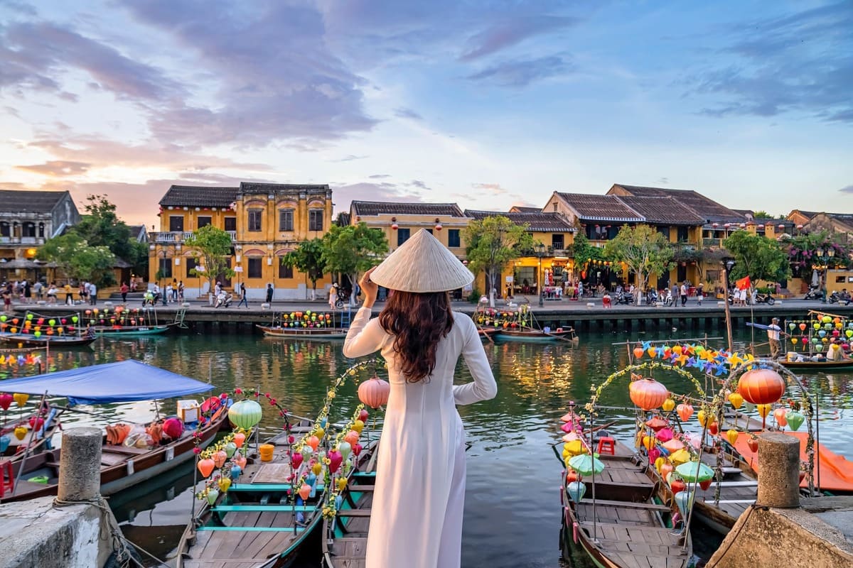 khách du lịch hội an - Hình 2