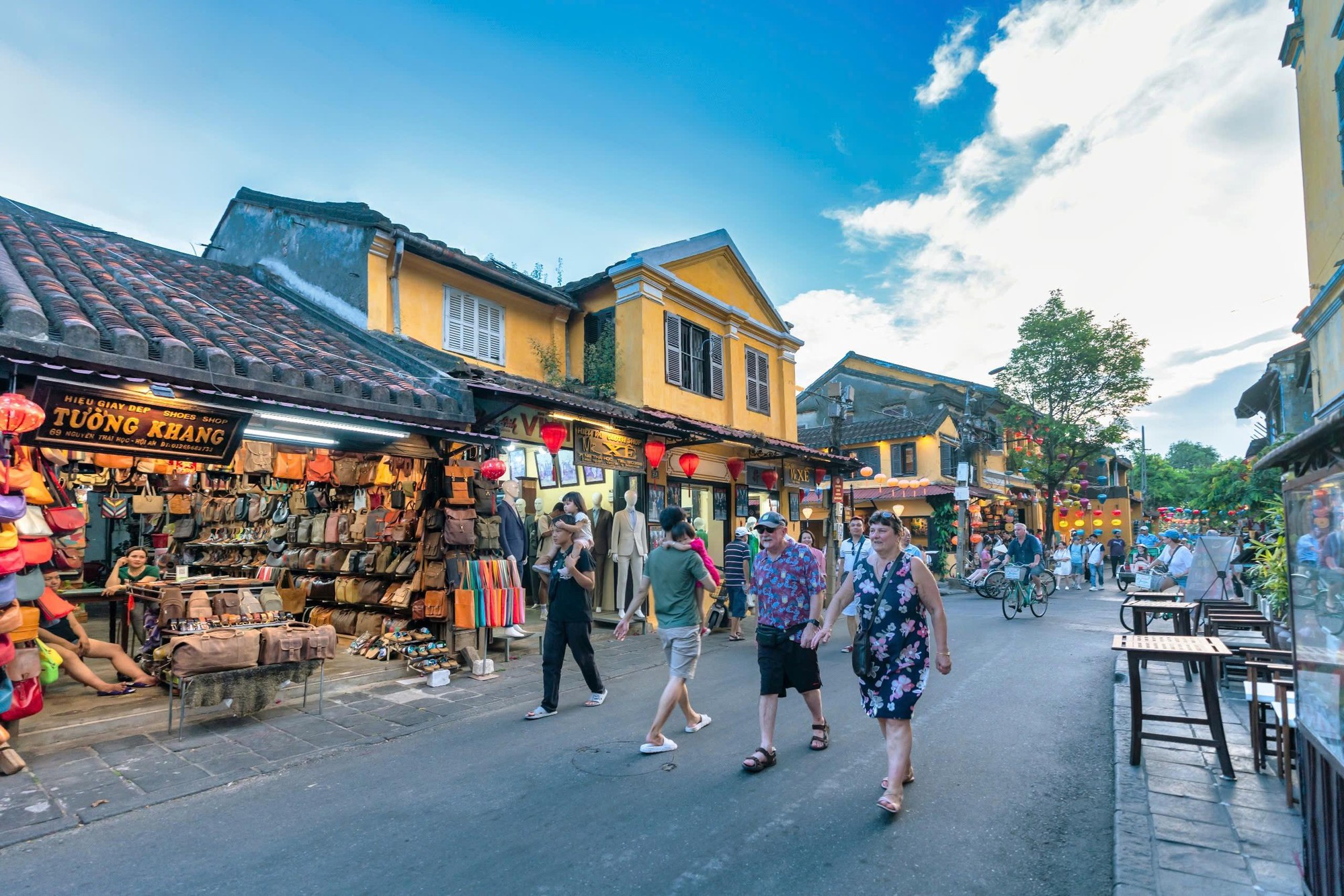 khách du lịch hội an - Hình 3