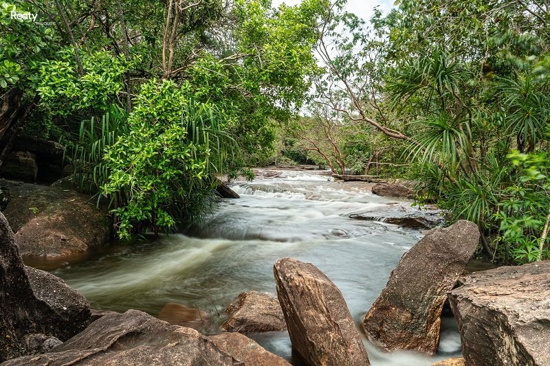 khu du lịch đá bàn - Hình 2