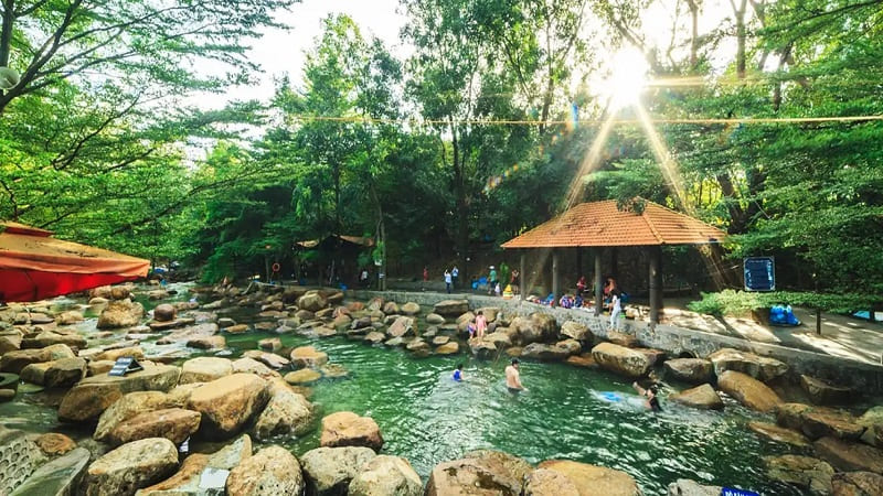 khu du lịch dĩ an, bình dương - Hình 3