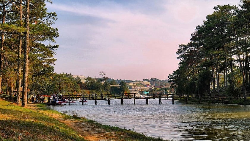 khu du lịch hồ than thở - Hình 4