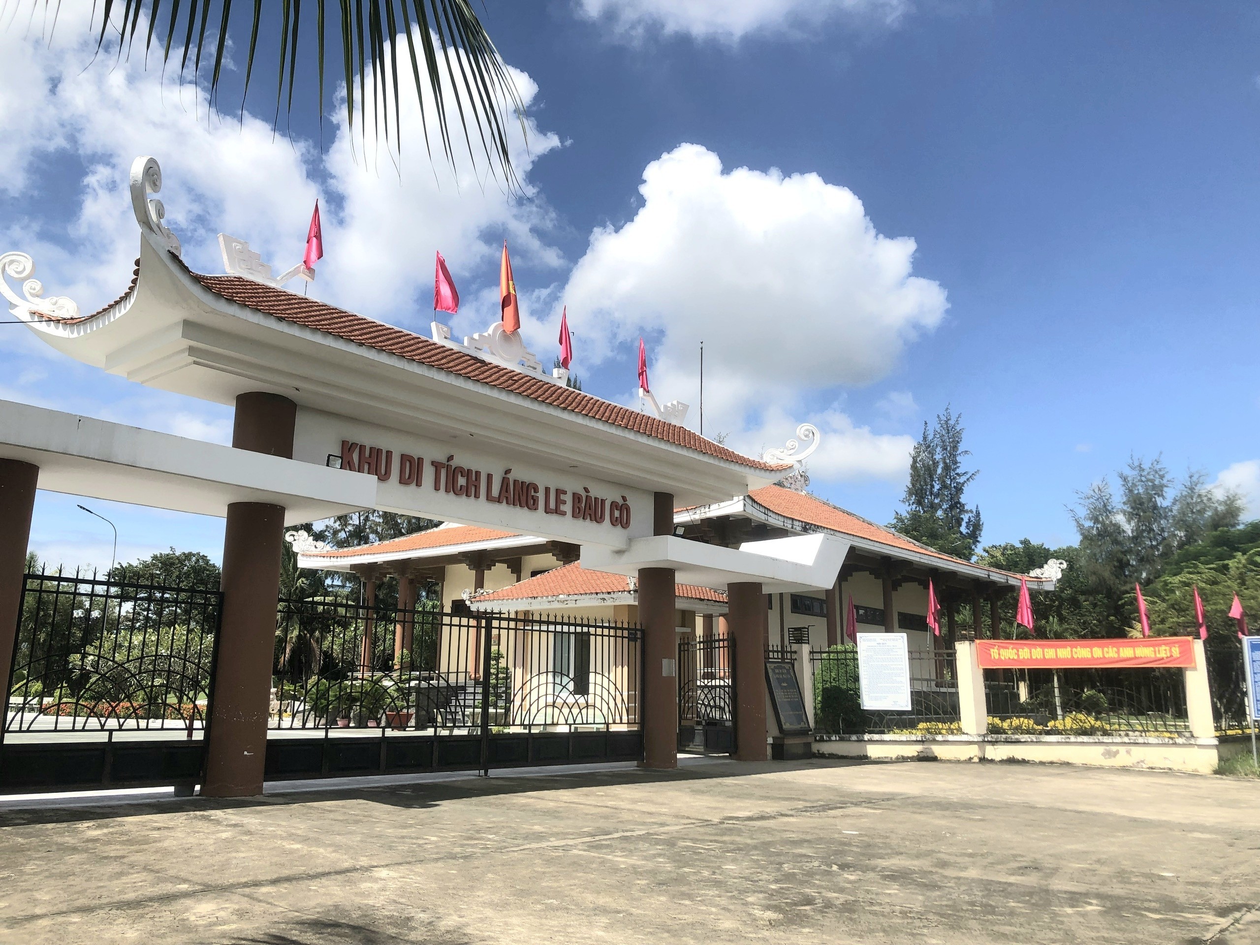 khu du lịch láng le bàu cò - Hình 3