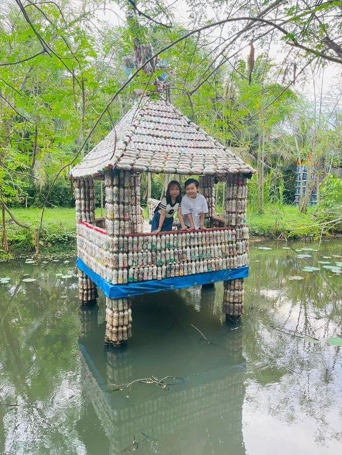khu du lịch ve chai thần kỳ - Hình 2