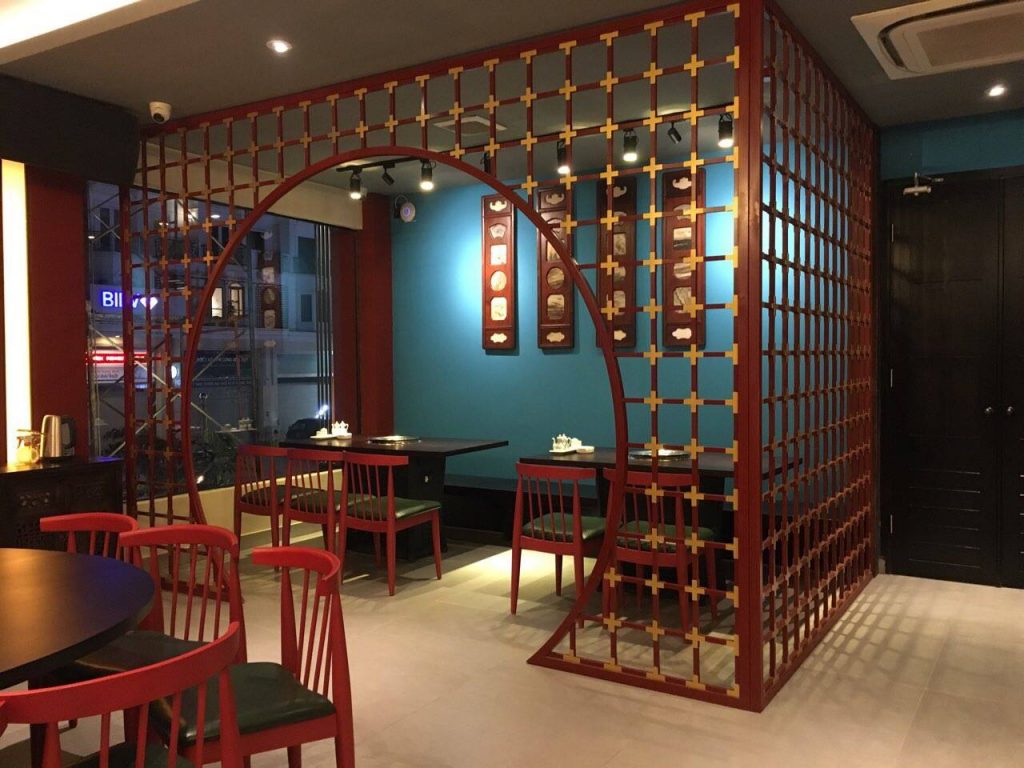 quán ăn còn mở cửa - Hình 2