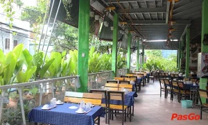quán ăn đối chứng cua 1 càng phạm văn hai