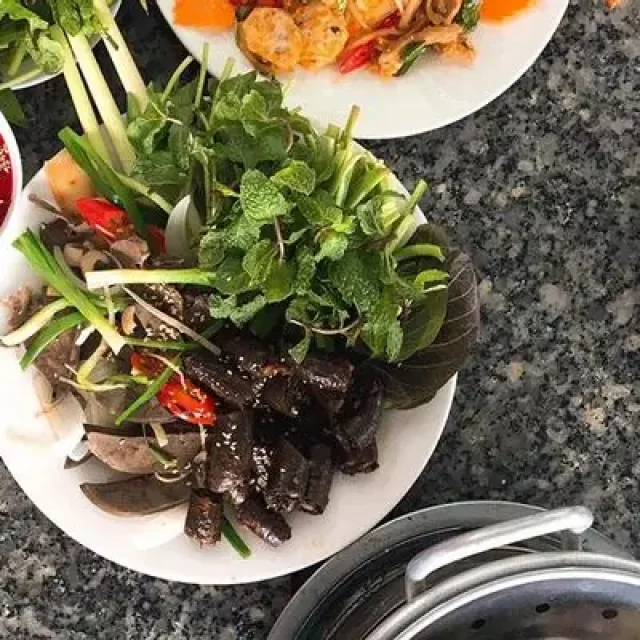 quán ăn gia đình bạn tôi 5 - Hình 2