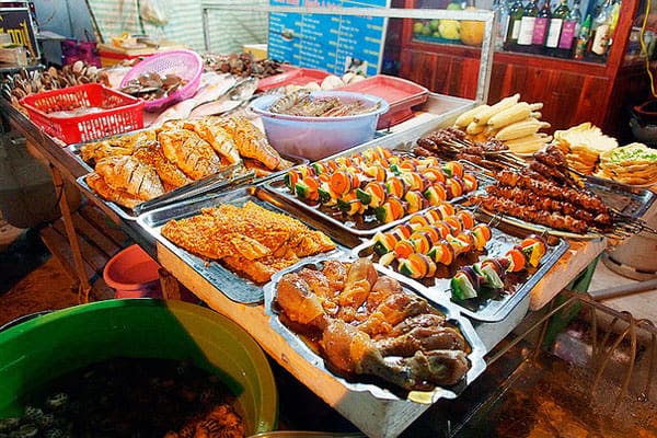 quán ăn ở chợ đêm dinh cậu - Hình 3
