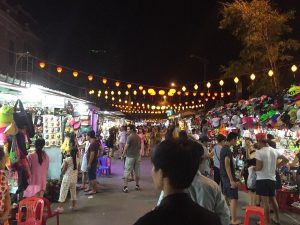 quán ăn ở chợ vĩnh lương