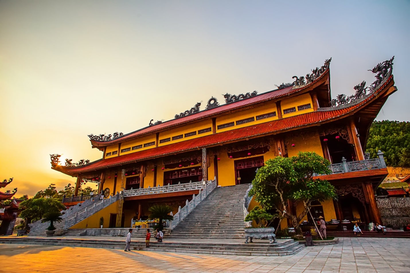quán ăn ở chùa ba vàng - Hình 5
