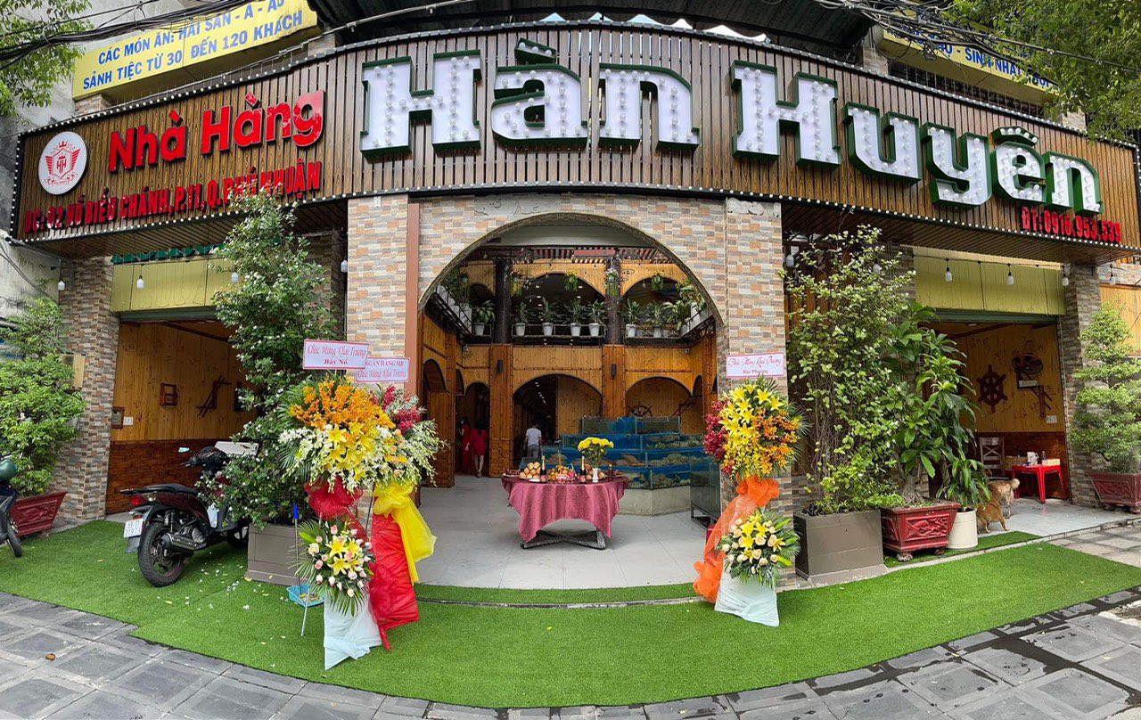 quán ăn ở hồ biểu chánh - Hình 1