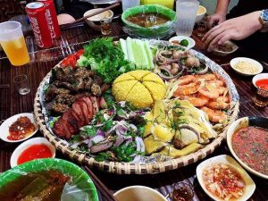 quán ăn ở hòa bình