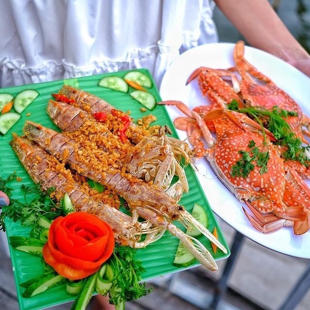 quán ăn ở làng ghẹ hàm ninh - Hình 1