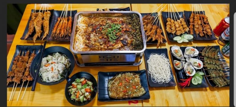 quán ăn ở nguyễn phong sắc - Hình 3