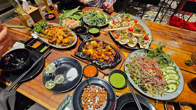 quán ăn ở nguyễn văn huyên - Hình 4