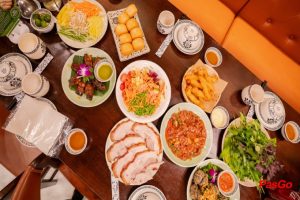 quán ăn ở phố bà triệu