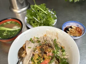 quán ăn sáng chị hoà & hồng