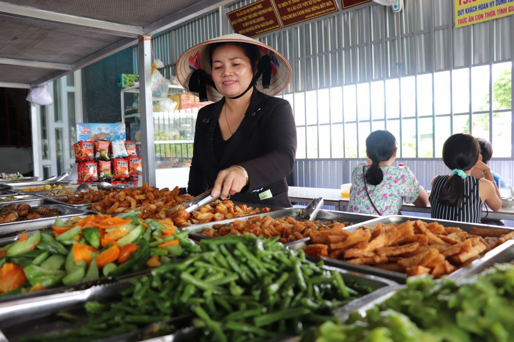 quán ăn tự chọn - Hình 2