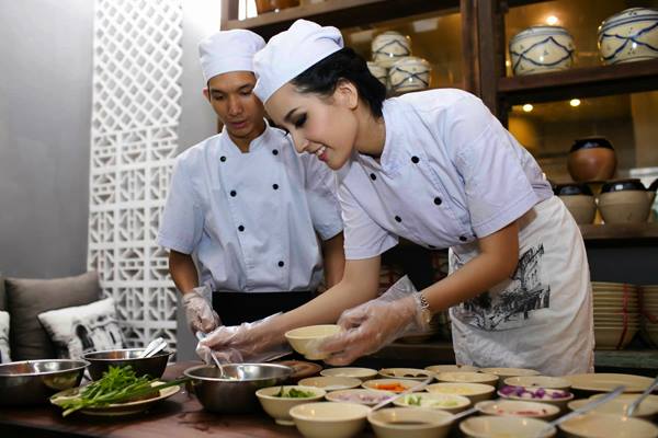 review quán ăn của mai phương thúy - Hình 1