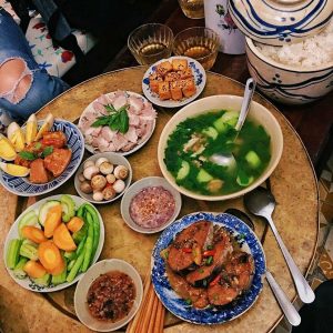 review quán ăn gia đình ngon