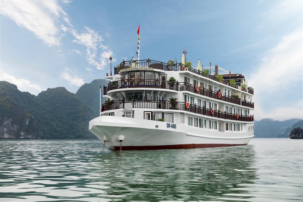 tàu du lịch hạ long 5 sao - Hình 3