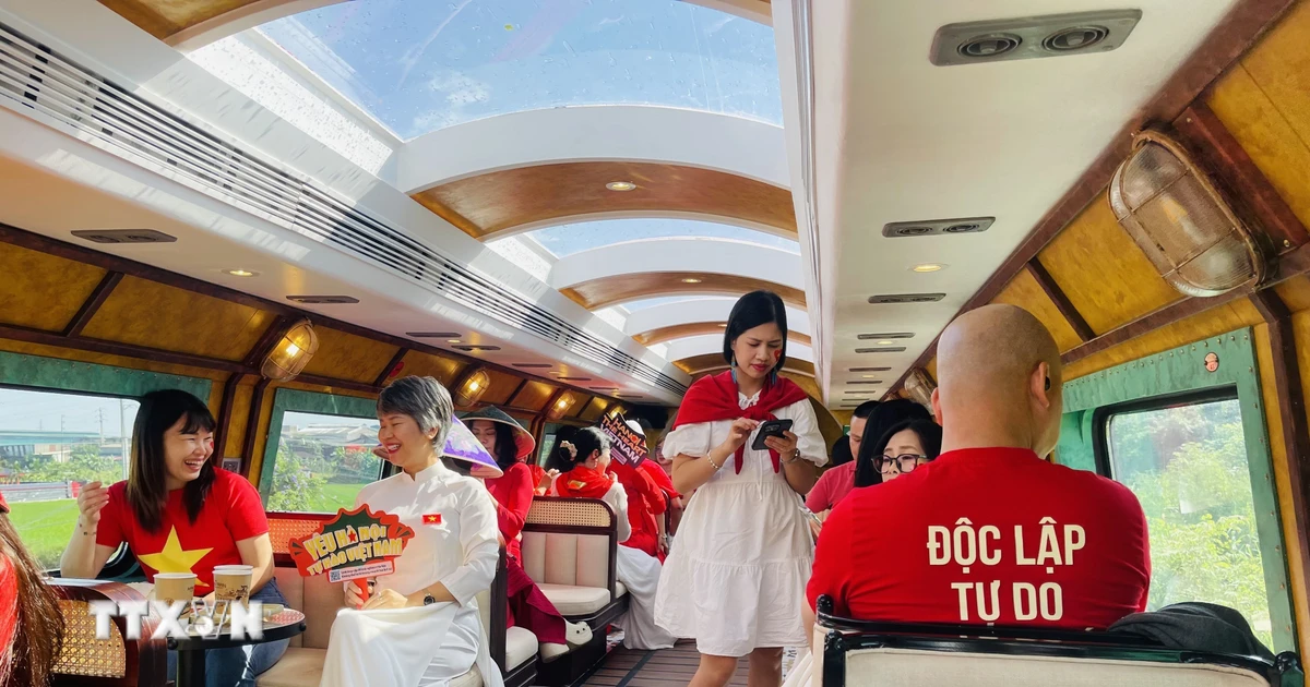 tàu du lịch hà nội bắc ninh - Hình 1
