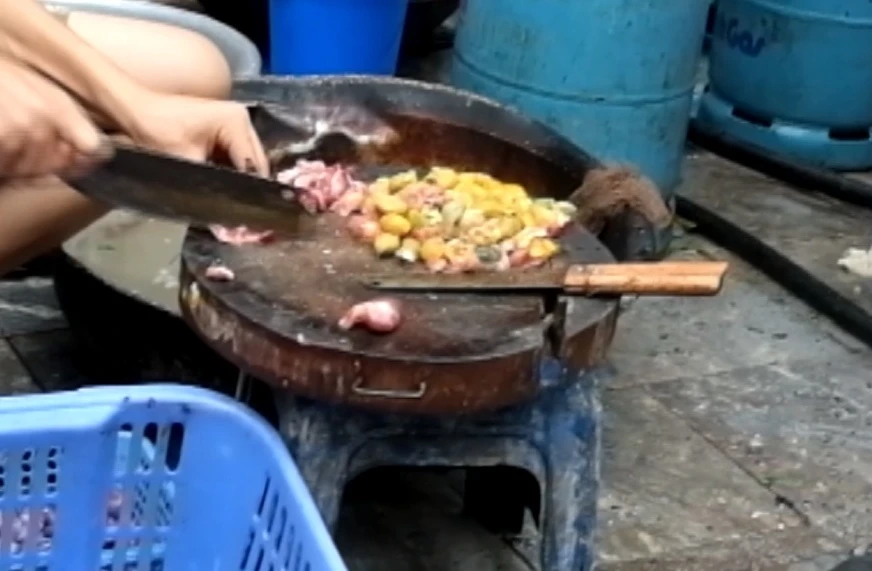 thực phẩm bẩn ở quán ăn nhanh - Hình 4
