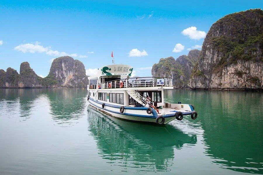 thuê tàu du lịch hạ long - Hình 3