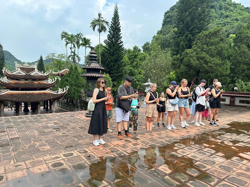 tour du lịch chùa hương - Hình 3