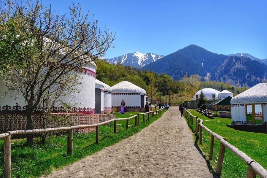 tour du lịch kyrgyzstan - Hình 2
