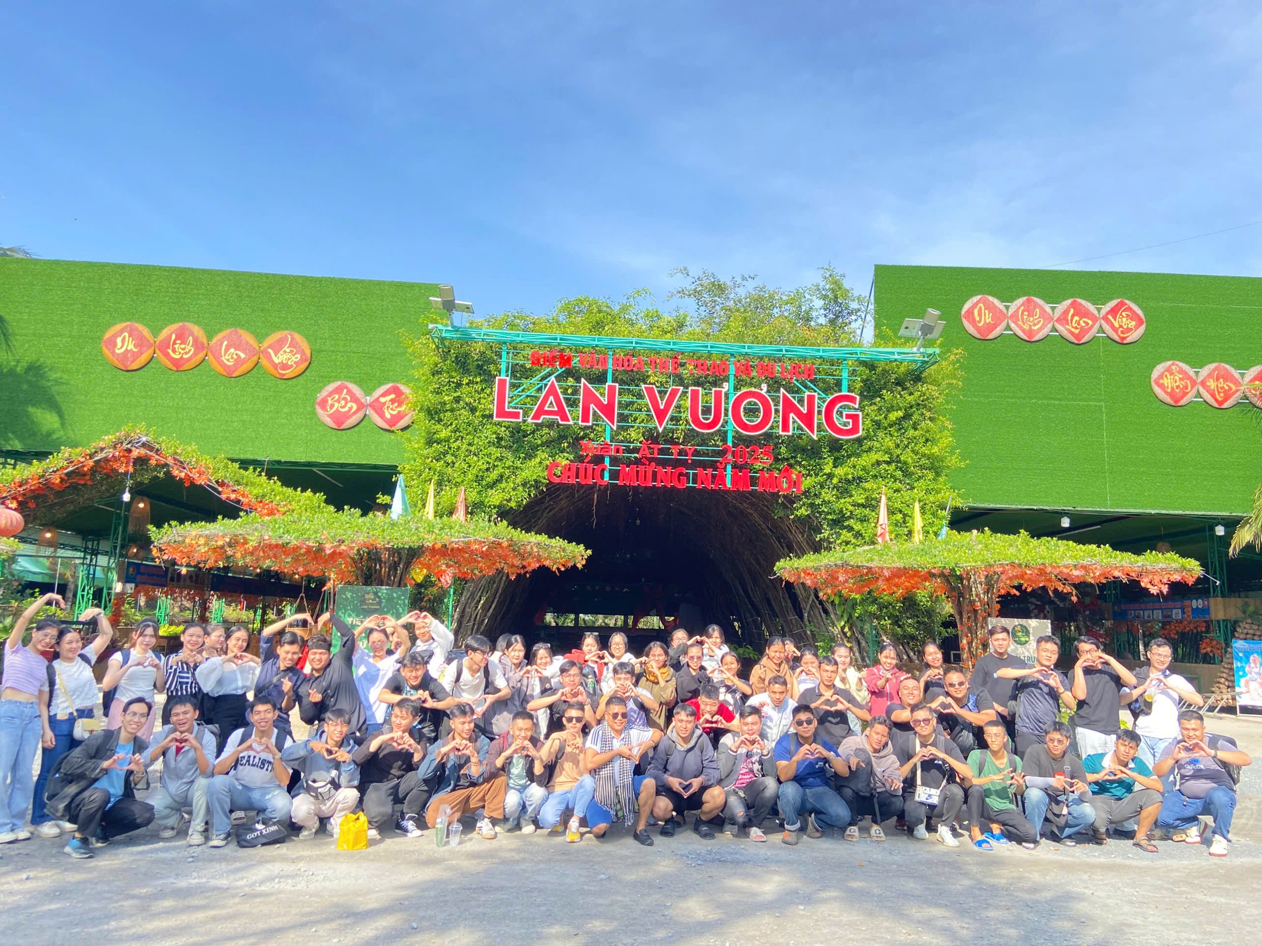 tour du lịch lan vương giá rẻ - Hình 2
