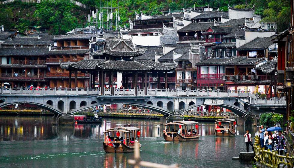 tour du lịch phượng hoàng cổ trấn từ hà nội - Hình 5